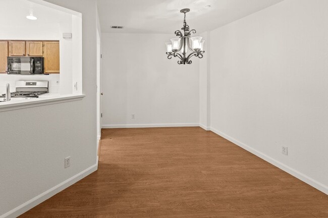 Building Photo - 6125 Lambeck Ln