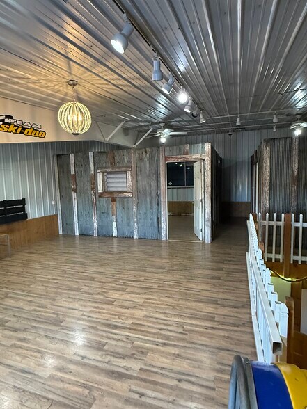 Loft area - 13360 US Highway 62 NE