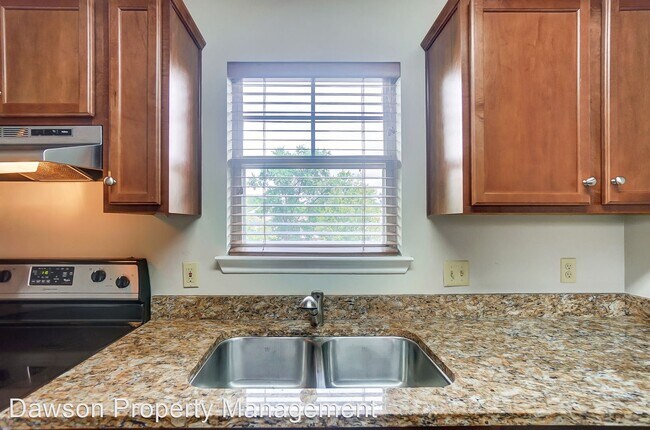 Building Photo - 2 br, 2 bath House - 611 Olmsted Park Pl #F