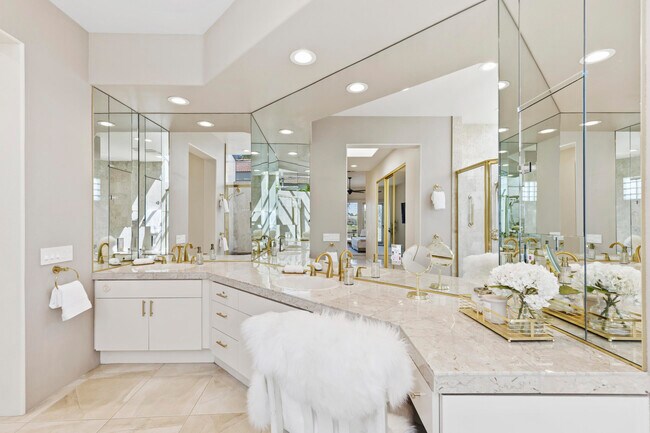 Building Photo - 75105 Spyglass Dr
