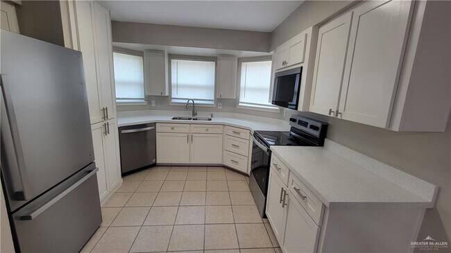 Building Photo - 16 31st N St