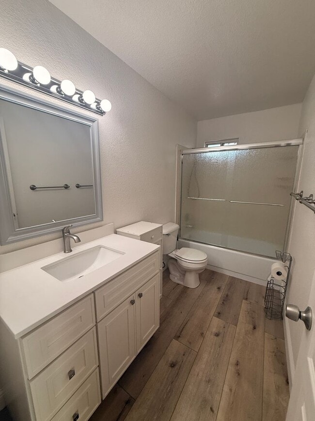 Building Photo - Charming Home for Rent in Montebello Vista Subdivision