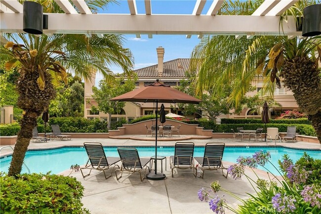 Building Photo - 35 Costa Brava