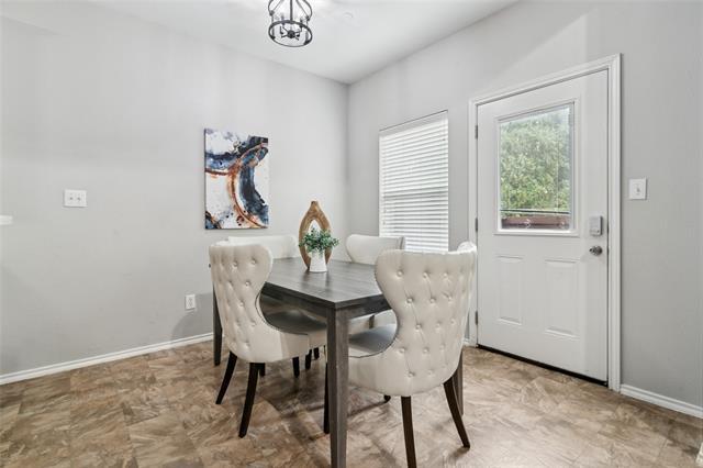 Building Photo - 8601 Forest Highlands Dr