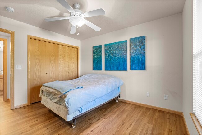 Building Photo - 1552 Cook Cir