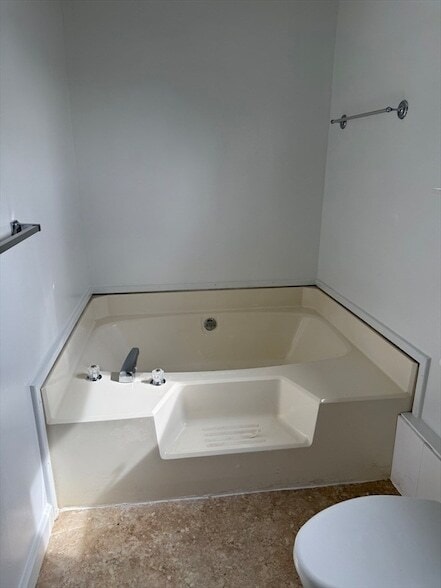 Building Photo - 12 Hayes St