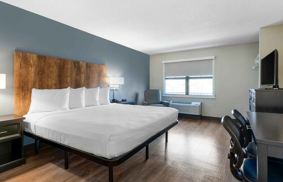 Building Photo - Furnished Studio-Washington, D.C. - Centre...