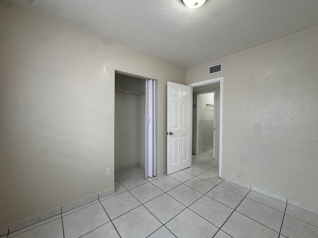 Building Photo - 3540 NW 95th Terrace