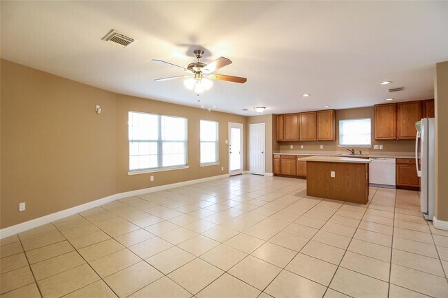 Building Photo - 18202 Cole Bridge Ct