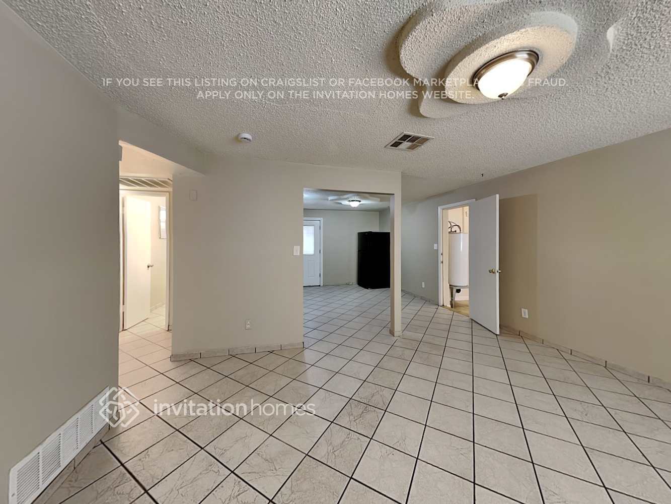 Building Photo - 4651 N 79th Dr