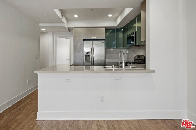 Building Photo - 11818 Dorothy St