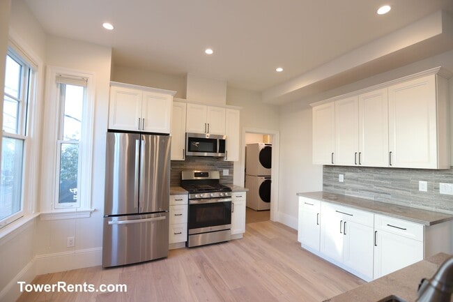 Building Photo - 306-308 Church St.