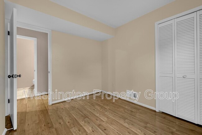 Building Photo - 4702 Declaration Ct