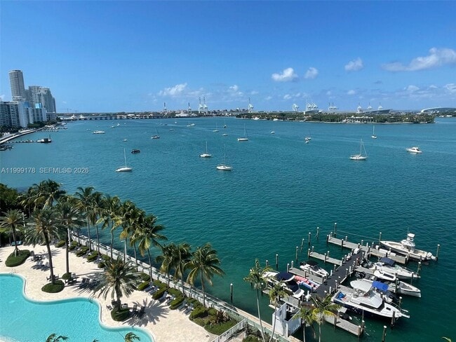 Building Photo - 1500 Bay Rd