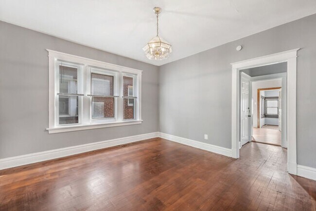 Building Photo - 4202 Lawn Ave