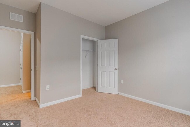 Building Photo - 42769 Keiller Terrace