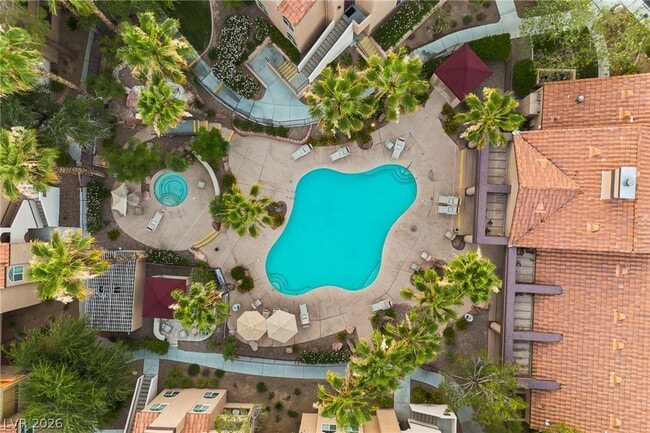 Building Photo - 9325 W Desert Inn Rd