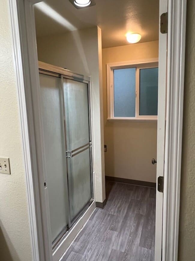 Building Photo - Desirable Twin Lakes Quail Run Townhome