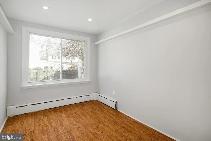 Building Photo - 7646 Ardleigh St