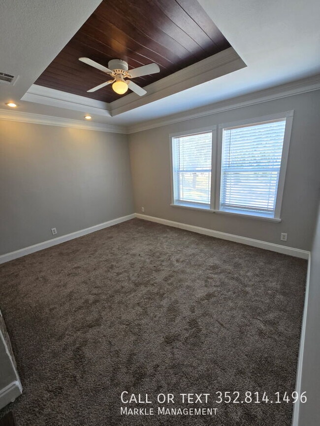 Building Photo - 200 S 11th St