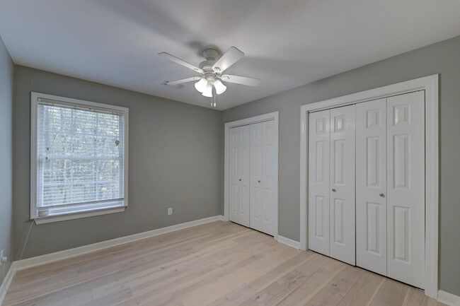 Building Photo - 3 Bedroom, 2.5 Bathroom Townhome in Ellington Woods - Mt Pleasant