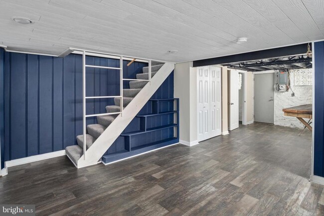 Building Photo - 710 Edmondson Ave