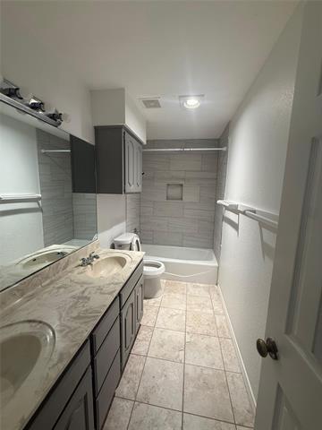 Building Photo - 1009 Village Wood Ct