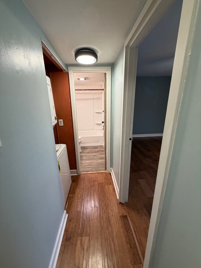 Building Photo - 4000 Gypsy Ln