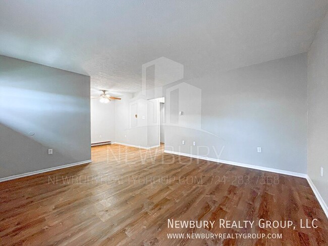 Building Photo - Spacious 2-Bedroom Apartment in a Serene C...