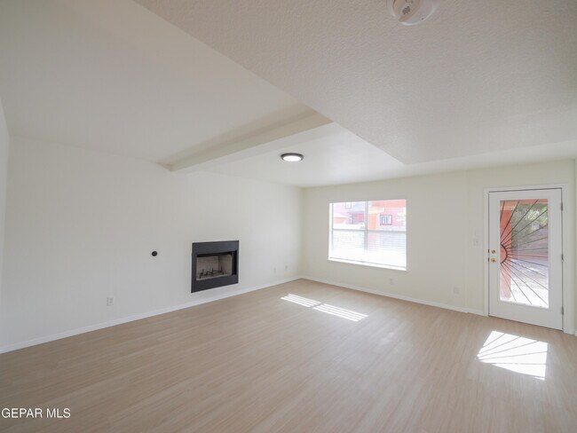 Building Photo - 3313 Tierra Yvette Ln