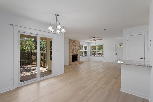 Building Photo - 8907 Creekmont Cove