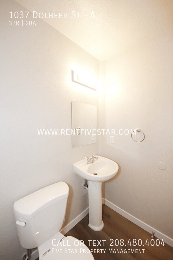 Building Photo - 1037 Dolbeer St