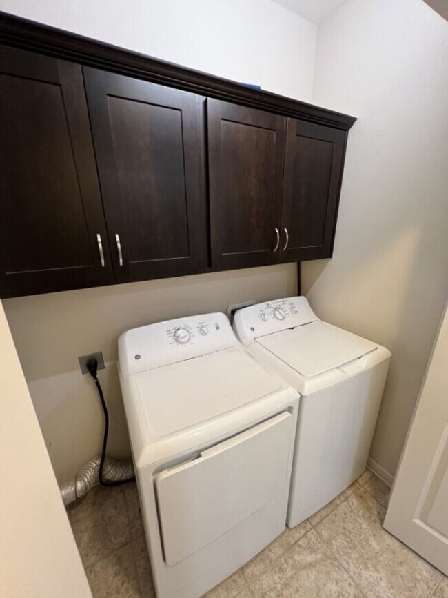 Building Photo - Cozy 3BR/2BA Home in Copper Oaks – Move-In Ready!