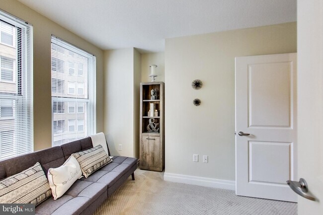 Building Photo - 915 E Street NW Unit 613