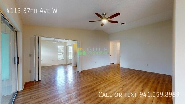 Building Photo - 4113 37th Ave W