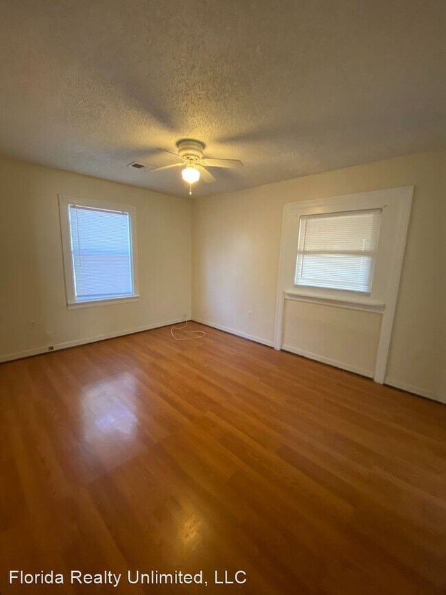 Building Photo - 2 br, 1 bath House - 1670 21st Ave S