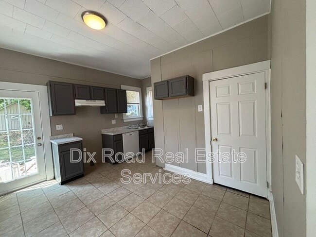 Building Photo - 539 Ross Ave