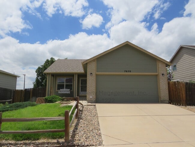 Primary Photo - Wonderful 3-bedroom Rancher in Fountain