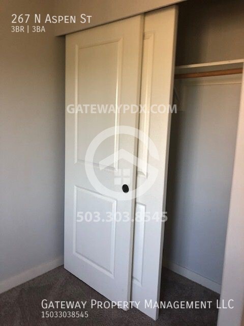 Building Photo - 267 N Aspen St