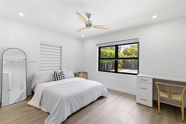 Building Photo - 86 NE 110th St