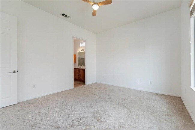 Building Photo - 81916 Avenida Del Toro