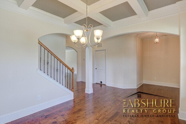 Building Photo - 112 Cahors Trail