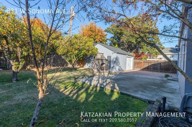 Building Photo - Classically Remodeled 3 Bedroom 2 Bath Sin...