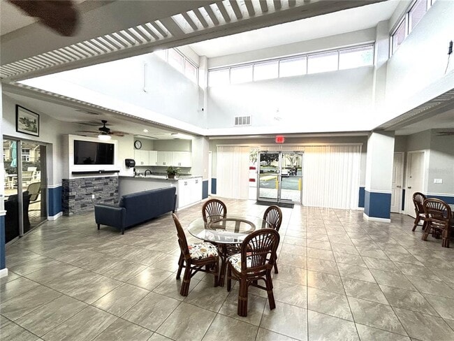 Building Photo - 4908 Myrtle Oak Dr