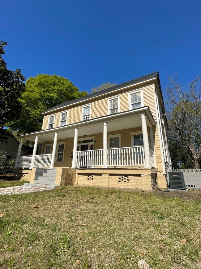 Primary Photo - Charming Subdivided Victorian Home