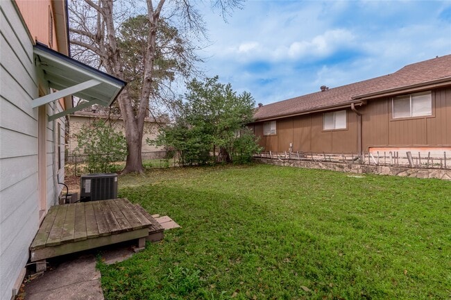 Building Photo - 1306 22nd St