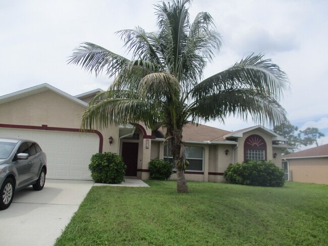 Primary Photo - 3516 SW 15th Pl