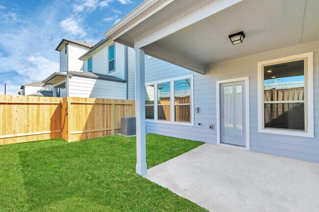 Building Photo - 10320 Marston Vineyard Dr