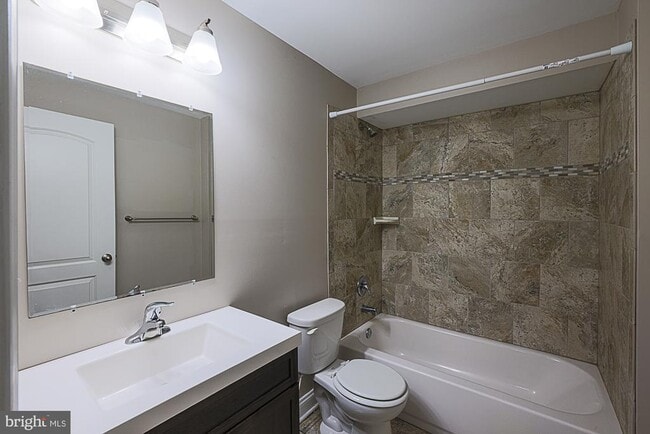Building Photo - 3709 Fords Ln