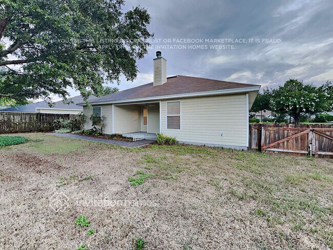 Building Photo - 11122 Stanley Steamer Ln